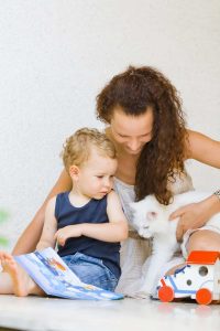 Dzieci i zwierzęta - wpływ zwierząt na rozwój emocjonalny dziecka
